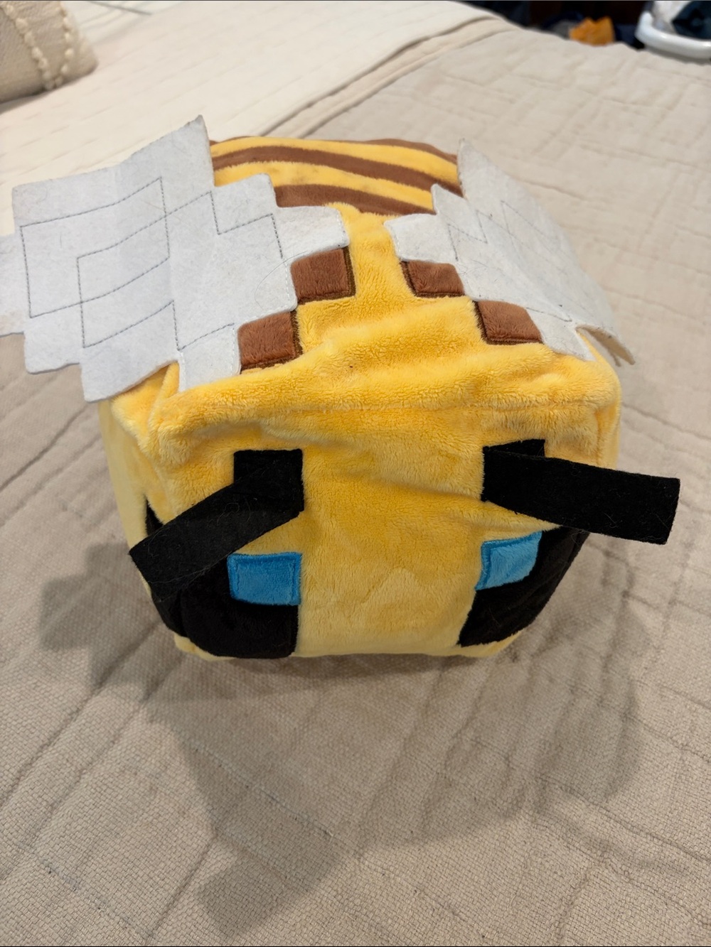 Minecraft Plush Bee pillow buddy - Yellow Plush Cube for Kids
